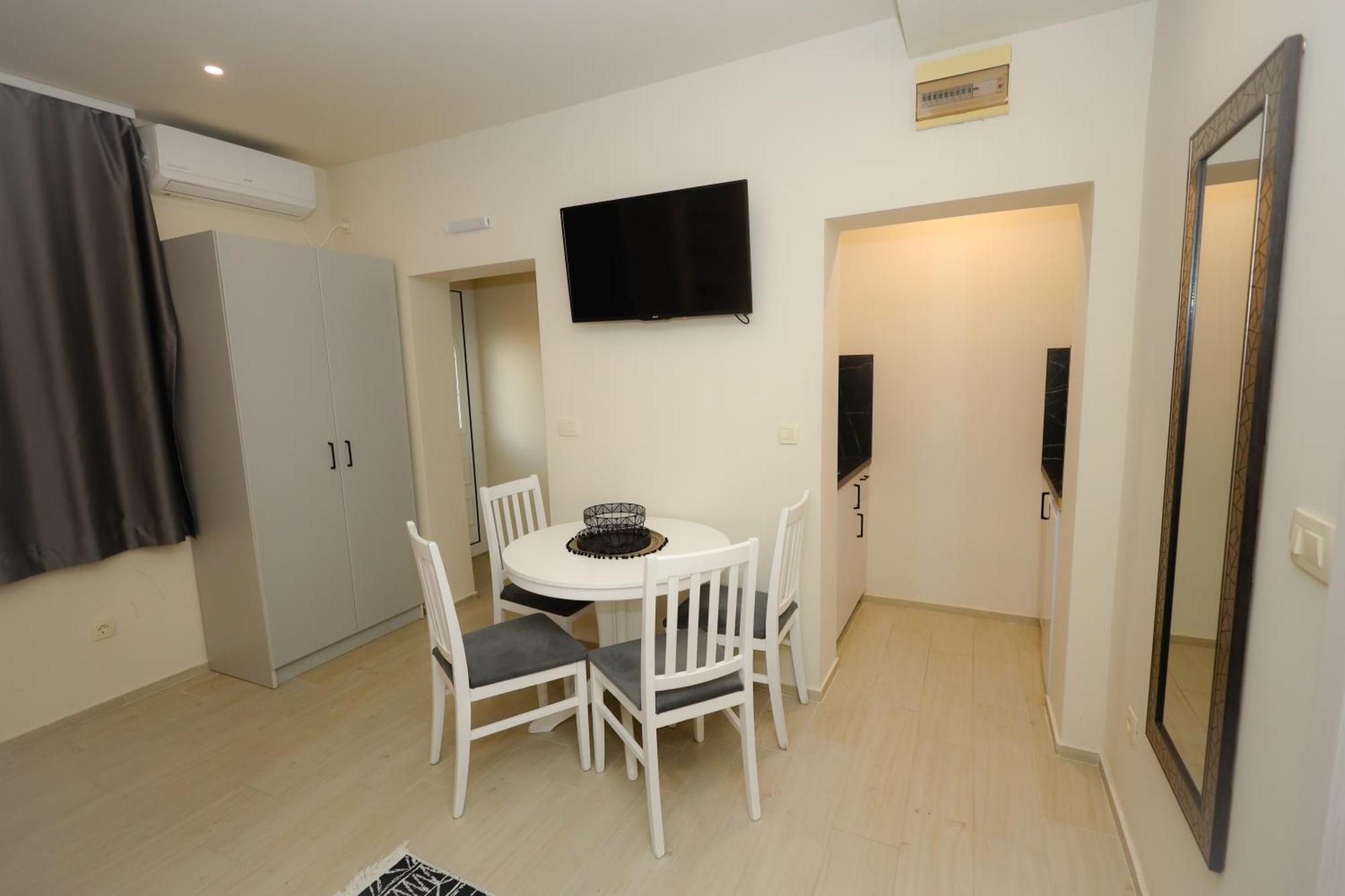 Apartments Milanovic Herceg Novi Room photo