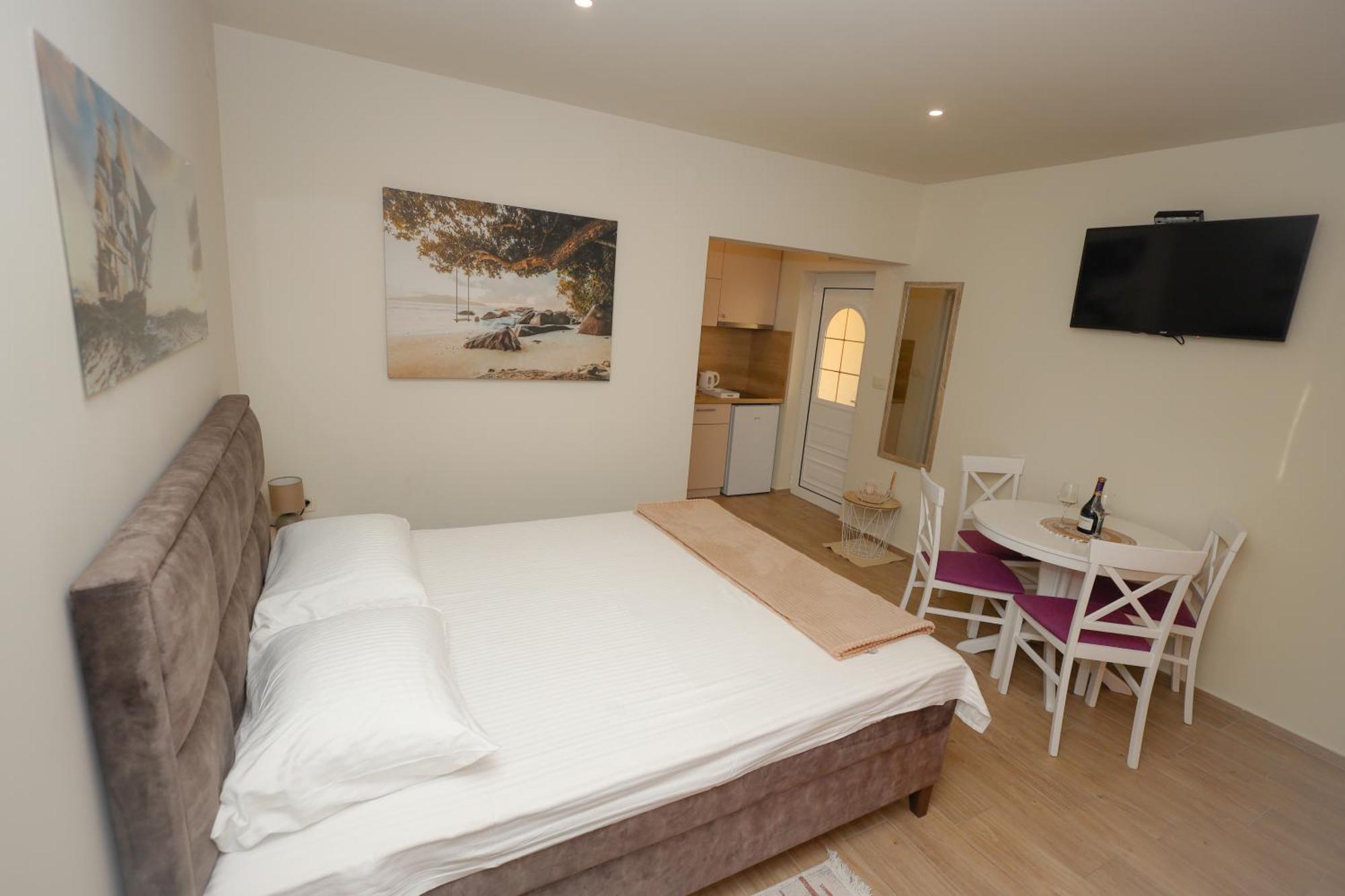 Apartments Milanovic Herceg Novi Room photo