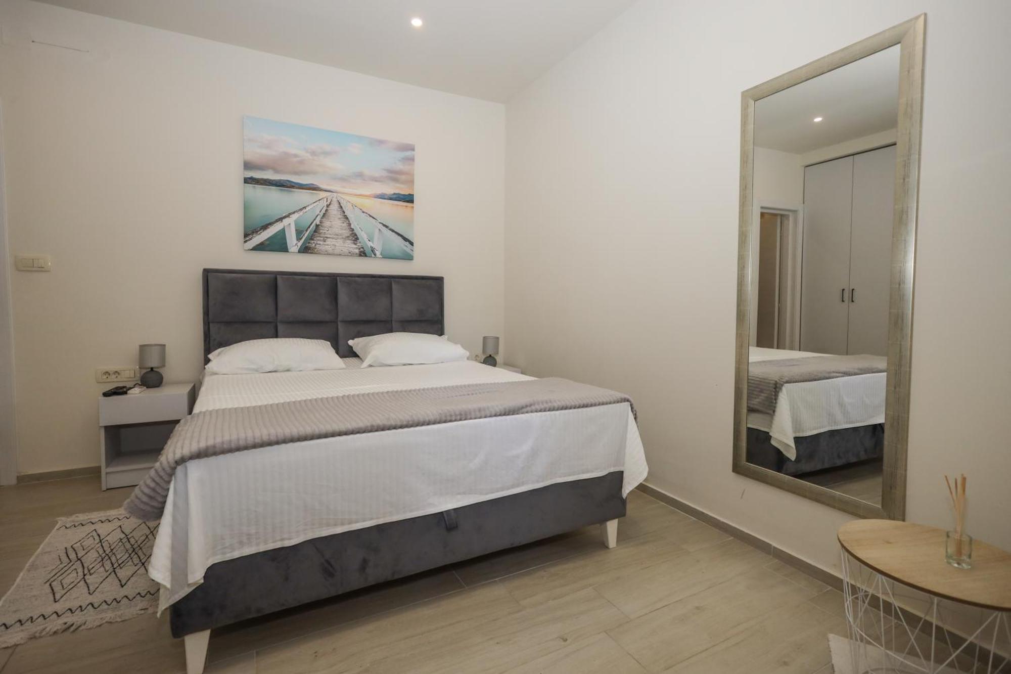 Apartments Milanovic Herceg Novi Room photo